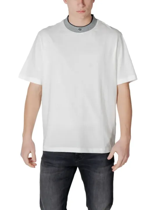 Weißes Baumwoll-T-Shirt mit Streifenkragen