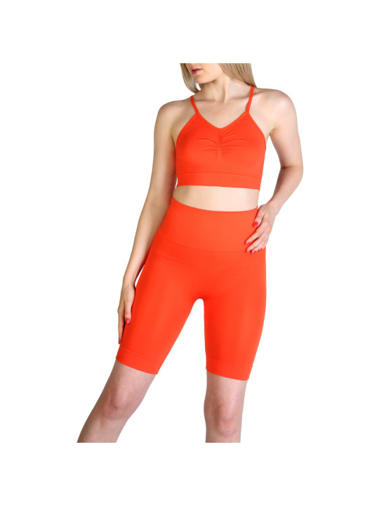 Rotes Sport-Set für Fitnessstudio