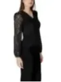 Schwarze Spitzenbluse mit V-Ausschnitt