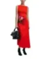 Rotes Kleid mit Blumenmuster