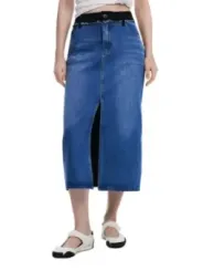 Langes Jeansrock mit seitlichem Schlitz