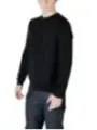 Schwarzes Baumwoll-Langarmshirt, lässiger Stil