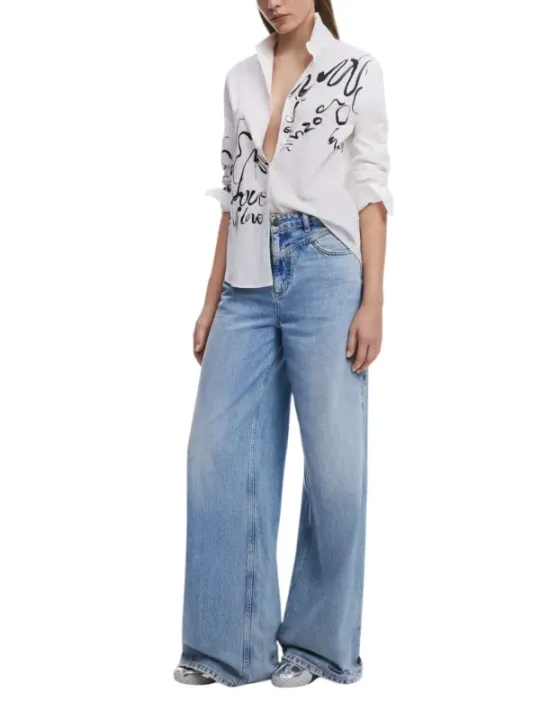 Weiße Bluse mit Jeans