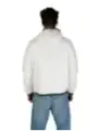 Weiß gesteppte blaue Herrenjacke hinten