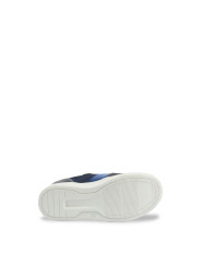 Navy blaue Sneaker mit weißer Sohle