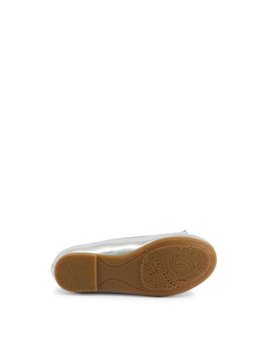 Silberne Schuhsohle mit Gummiboden