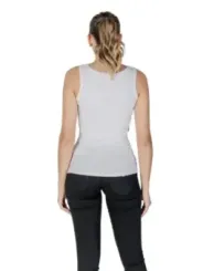 Weißes Guess Tanktop mit V-Ausschnitt