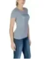 Guess T-Shirt mit Jeans