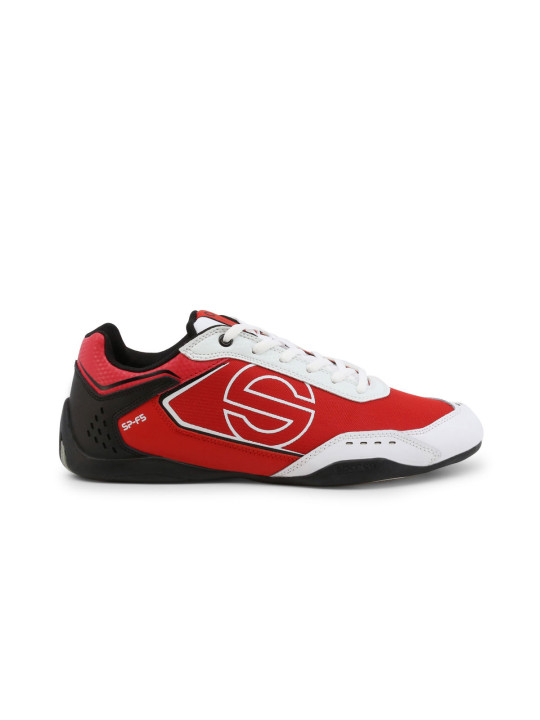 Rote, weiße und schwarze Rennschuhe