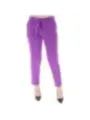 Violette Hosen mit Bügelfalte und Umschlag