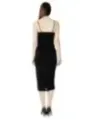 Schwarzes Kleid, dünne Träger, Knie.