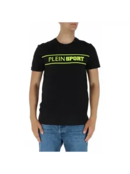 Mann trägt Plein Sport T-Shirt