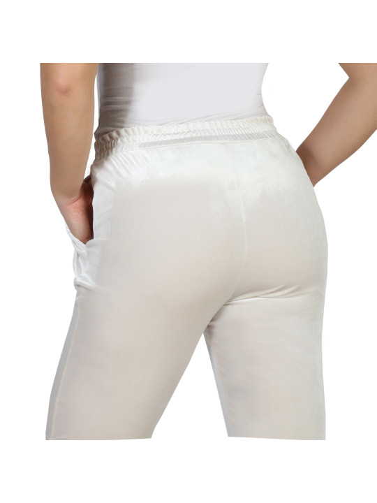 Ivory Bodyboo Trainingshose lockere Passform Ivory Bodyboo Trainingshose lockere Passform