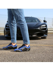 Sparco Sneakers und sportliches Auto
