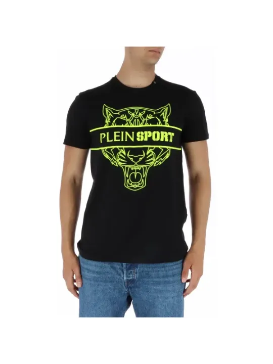 Schwarzes Tiger-T-Shirt mit Jeans