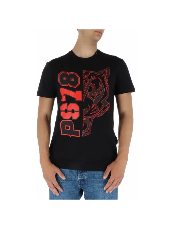 Schwarzes T-Shirt mit rotem Design Schwarzes T-Shirt mit rotem Design