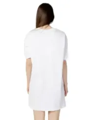 Love Moschino weißes T-Shirt Modell