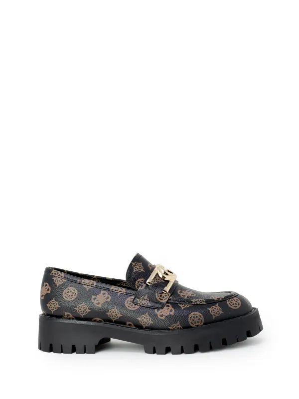 Schwarzer Lederschuh mit dicker Sohle Schwarzer Lederschuh mit dicker Sohle