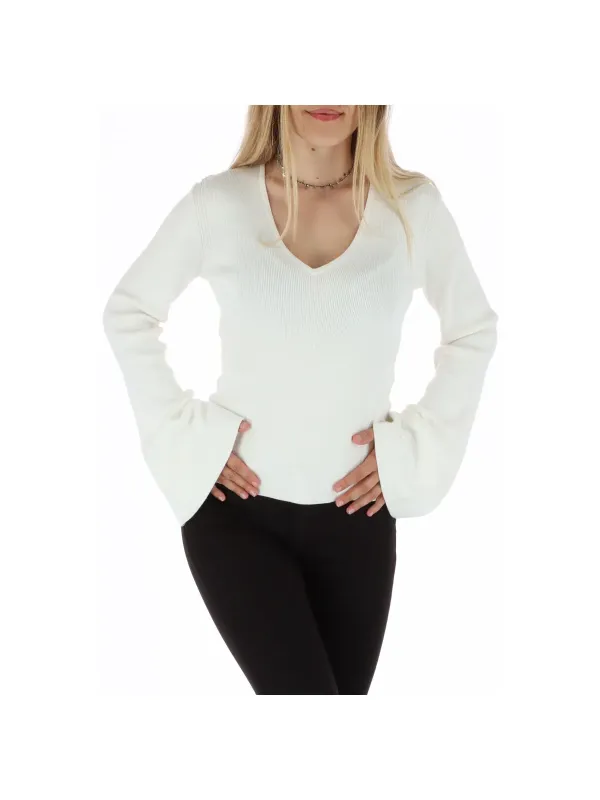 Weiße Bluse mit ausgestellten Ärmeln