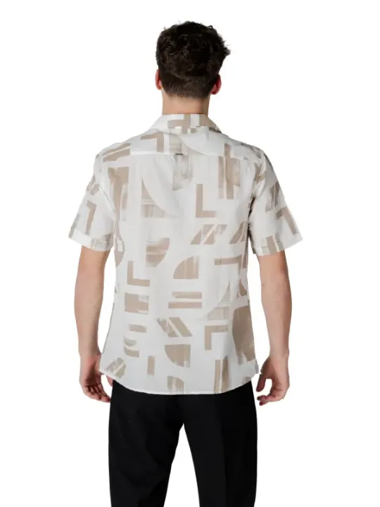 Geometrisches Hemd in Braun-Beige Tönen