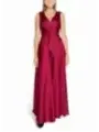 Rotes, langes Samtkleid mit V-Ausschnitt