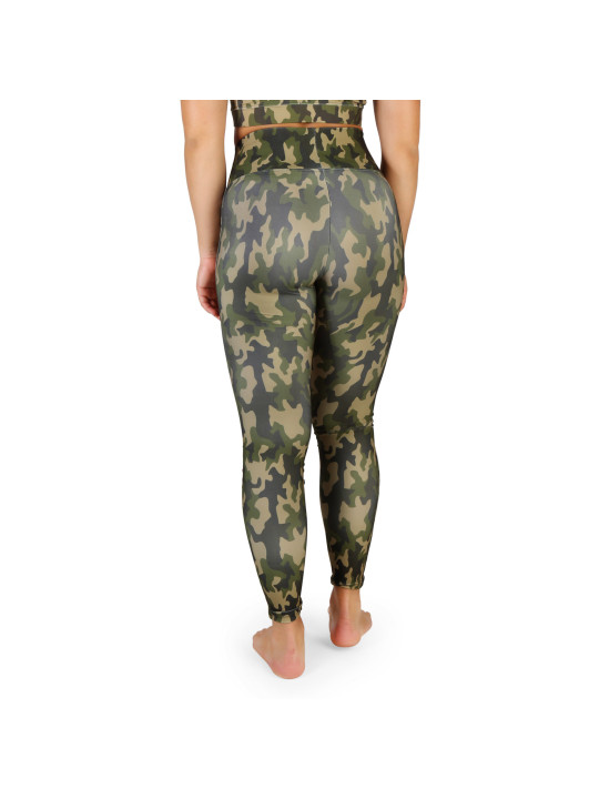 Grüne Camo-Leggings und Sport-Top
