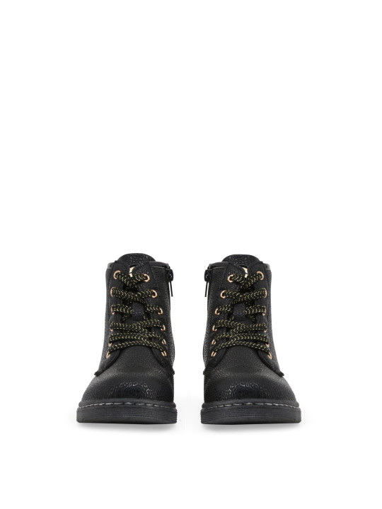 Schwarze Lederstiefeletten mit grober Sohle