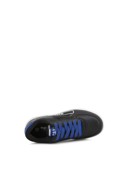 Schwarze Sneaker mit blauen Akzenten