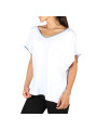 Weißes T-Shirt mit blauem Saum