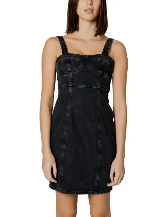 "Tommy Hilfiger Jeans Kleider im Sale | Tommy Hilfiger Jeans - Tommy Hilfiger Jeans Abito Donna online kaufen"|Planet-Deluxe