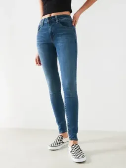 Levi's 464724 Skinny Jeans Outfit