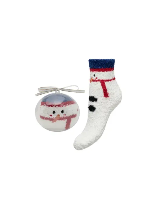 Schneemann-Ornament und kuschelige Socke