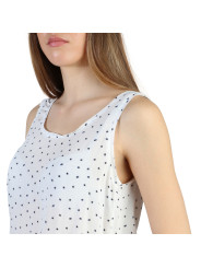 Weißes Tanktop mit blauen Sternen