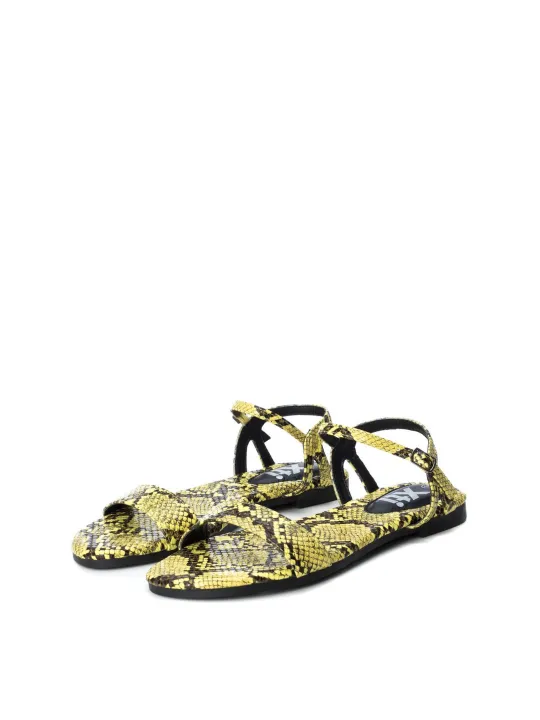 Gelbe Sandalette mit Animal-Print.