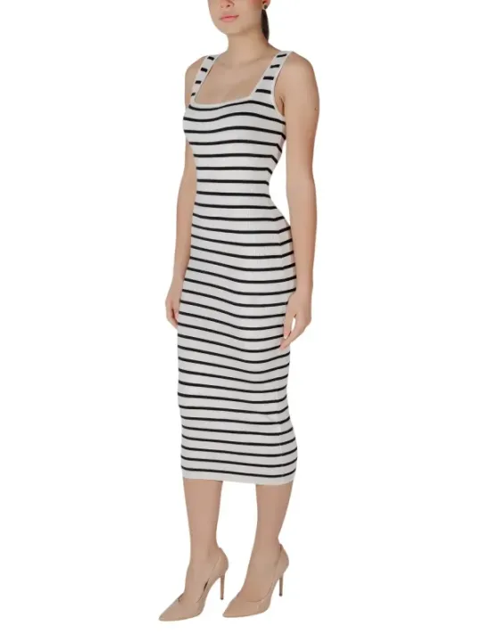 "Morgan De Toi Kleider im Sale | Morgan De Toi 485837 online kaufen"|Planet-Deluxe
