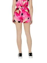 "Only Shorts im Sale | Only Fuchsinrot Blumen Romper online kaufen"|Planet-Deluxe