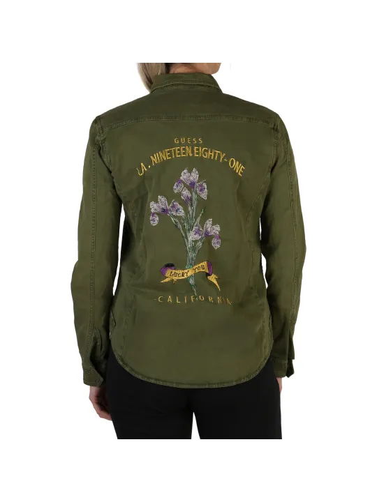 Grünes Hemd mit Blumenmuster hinten