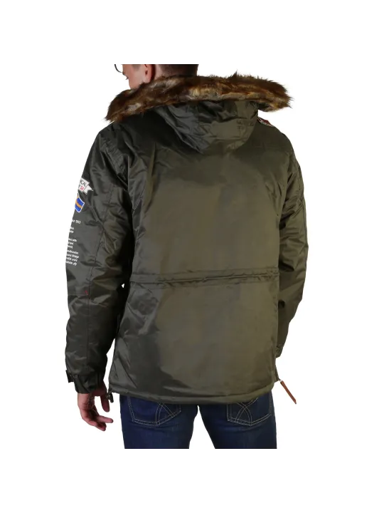 Grüne Herrenjacke mit Kapuze