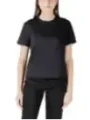 "Jacqueline De Yong T-Shirts im Sale | Jacqueline De Yong Basic T-Shirt Damen Schwarz online kaufen"|Planet-Deluxe