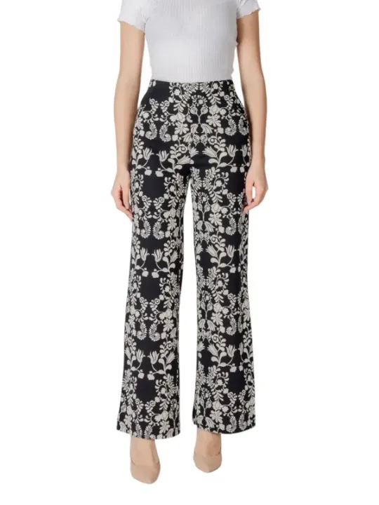 "Ichi Hosen im Sale | Ichi Damen Frühlingshose mit Blumenmuster online kaufen"|Planet-Deluxe