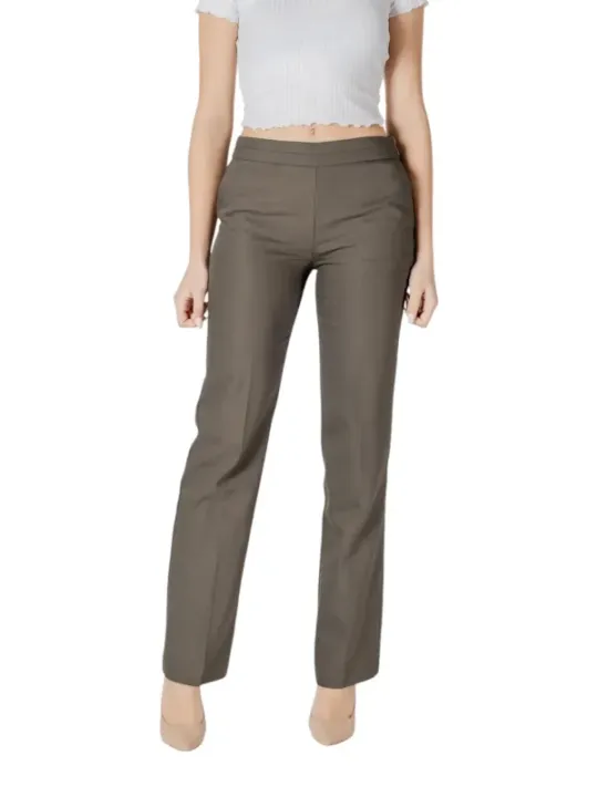"Morgan De Toi Hosen im Sale | Morgan De Toi Frühlingsgrün Damenhose mit Komfort und Stil online kaufen"|Planet-Deluxe