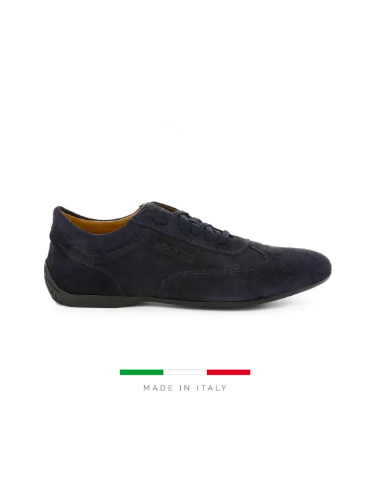 Schwarze Wildlederschuhe mit italienischer Flagge