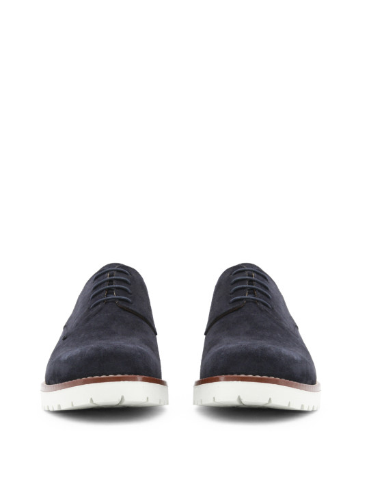 Weiße Sohle blaue Schnürschuhe