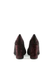 Maroon und schwarze High Heels