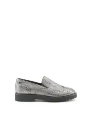 Silberne Lochmuster-Loafer aus Italien