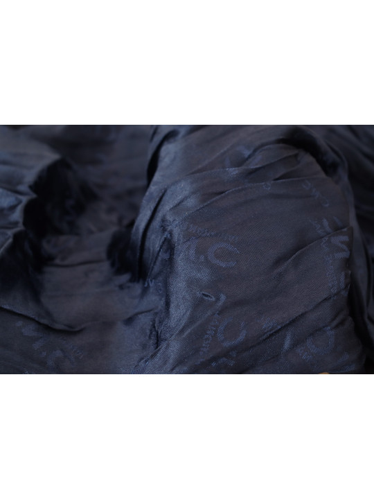 Scarves Elegant Silk Fringe Scarf in Chic Blue 180,00 € 8032990426685 | Planet-Deluxe