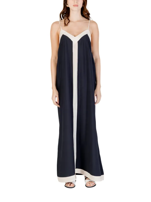 "Vero Moda Kleider im Sale | Vero Moda Schwarzes Sommerkleid online kaufen"|Planet-Deluxe "Vero Moda Kleider im Sale | Vero Moda Schwarzes Sommerkleid online kaufen"|Planet-Deluxe