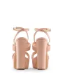 Rosa Nude Sandalette mit Absatz