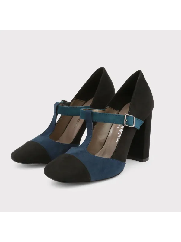 Schwarze Pumps mit blauem Akzent Schwarze Pumps mit blauem Akzent