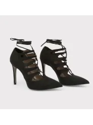 Schwarze Wildlederschuhe mit spitzer Ferse